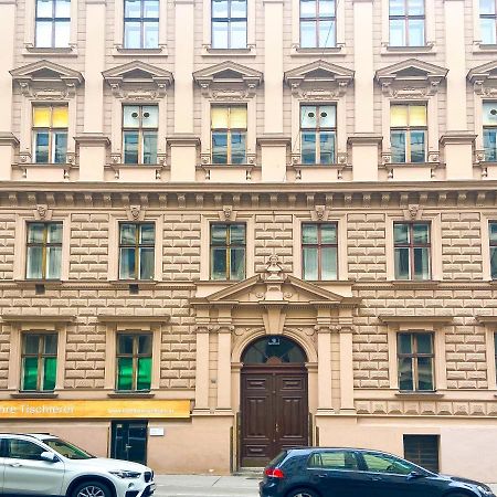 Modern Suite City Center Vienna Luaran gambar